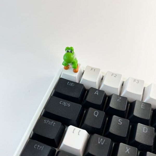 Touche de clavier Super Mario Yoshi vue clavier côté custom keycaps